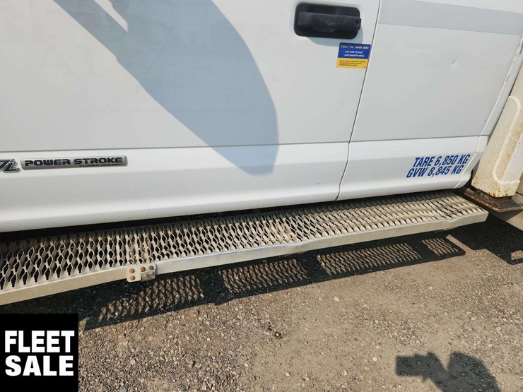 2019-ford-f550-image-40