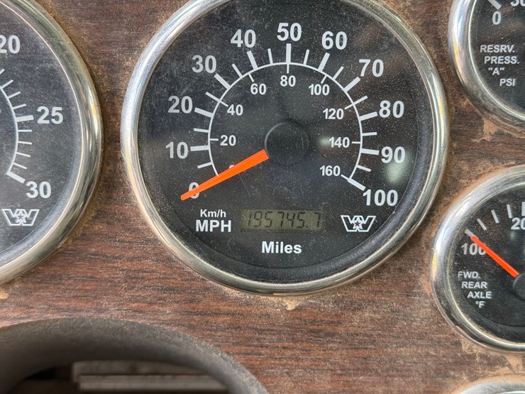 2009-western-star-4900-image-29