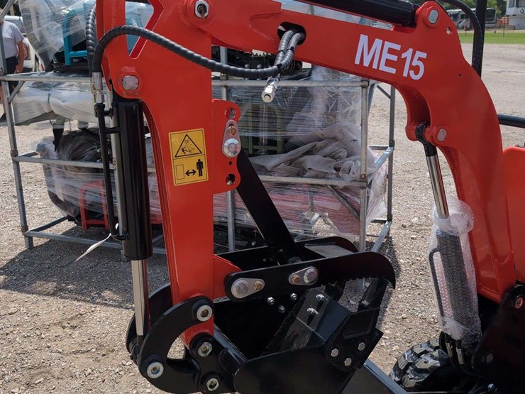 sdl-mini-excavator-me15-image-2