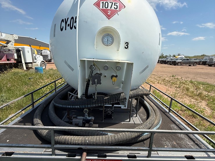 2012-john-deere-6068hf485-image-41