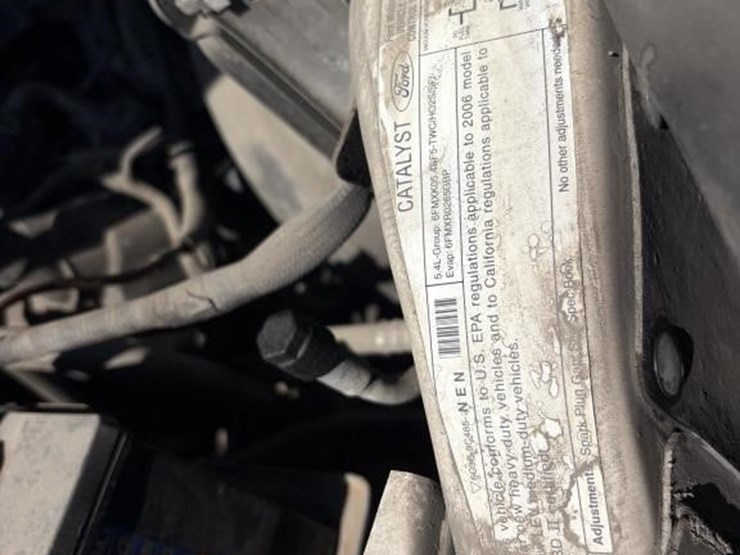 2006-ford-f250-image-9