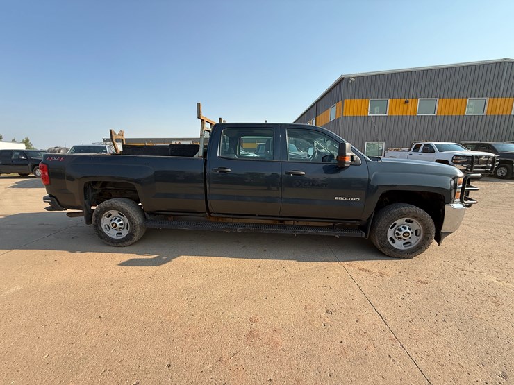 2019-chevrolet-silverado-2500hd-image-5