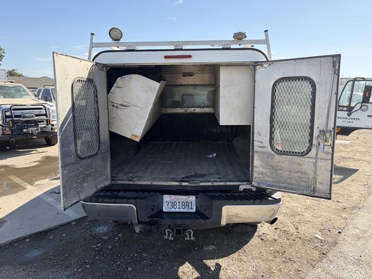 2011-ford-f350-image-14