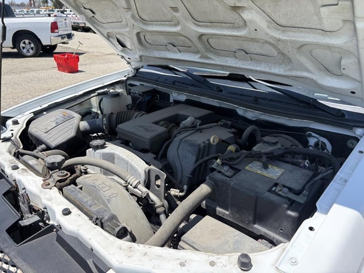 2011-chevrolet-colorado-image-6
