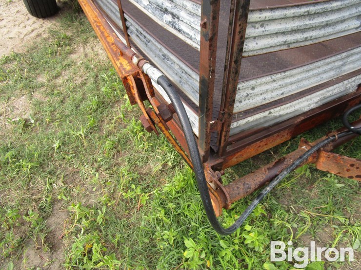 s/a-hydraulic-lift-pig-transport-trailer-image-14