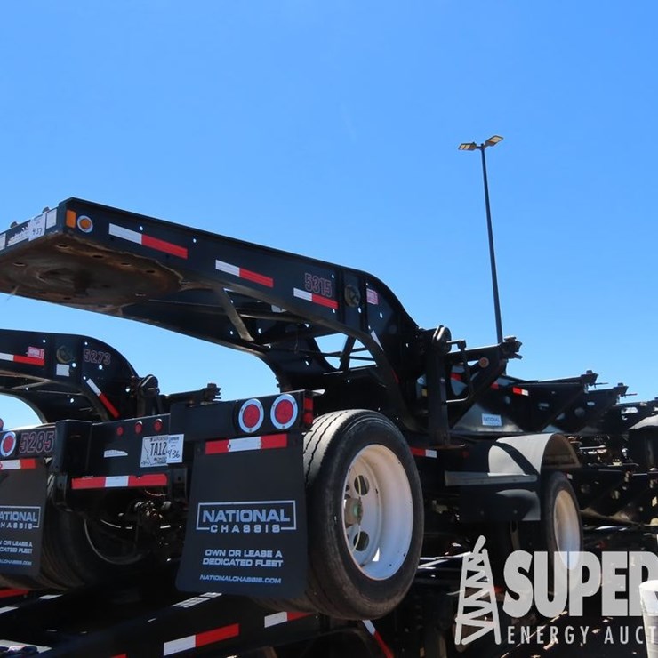 2018 CIMC SZJ9347TS254 Tandem Spread Axle Sandbox Transport Trailer