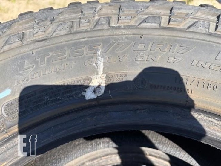 truck-tires-image-2