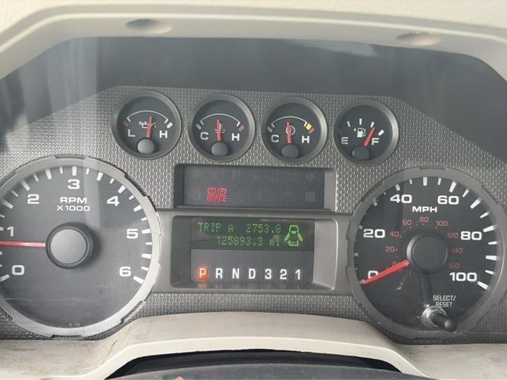 2009-ford-f550-xl-image-14