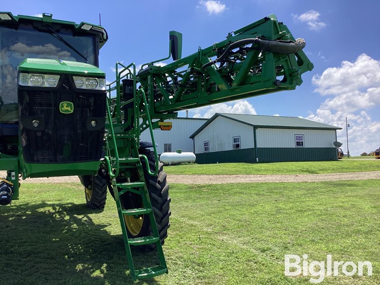 2022-john-deere-412r-image-10