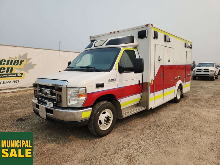 2013-ford-e450-image-1
