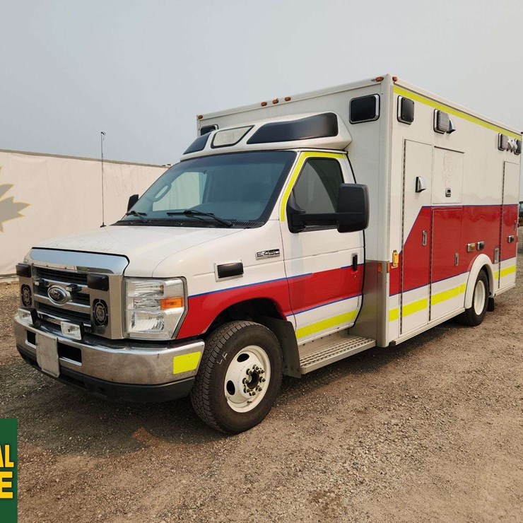 2013 FORD E450