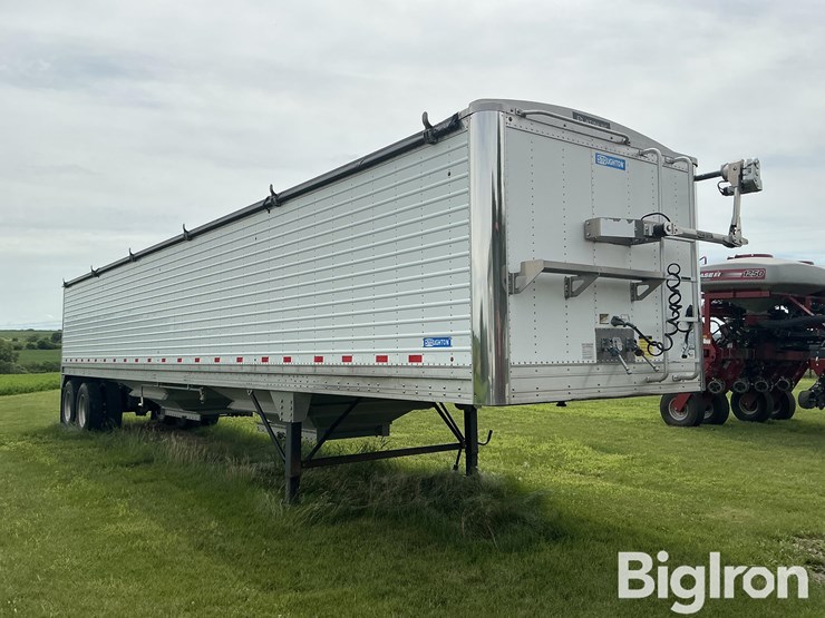 2015-stoughton-grain-trailer-image-3