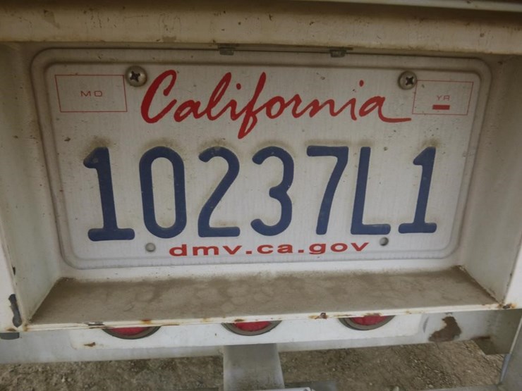 2013-ford-f550-image-21