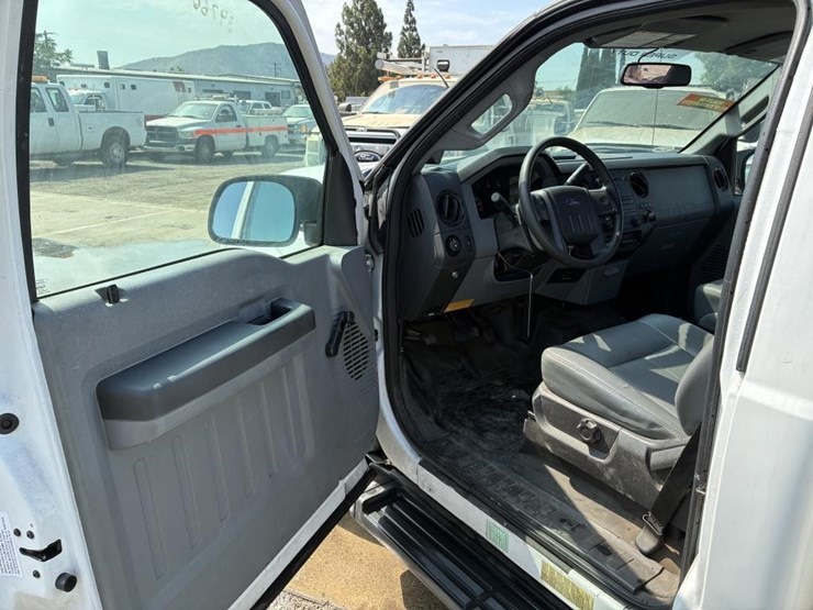 2013-ford-f250-image-14