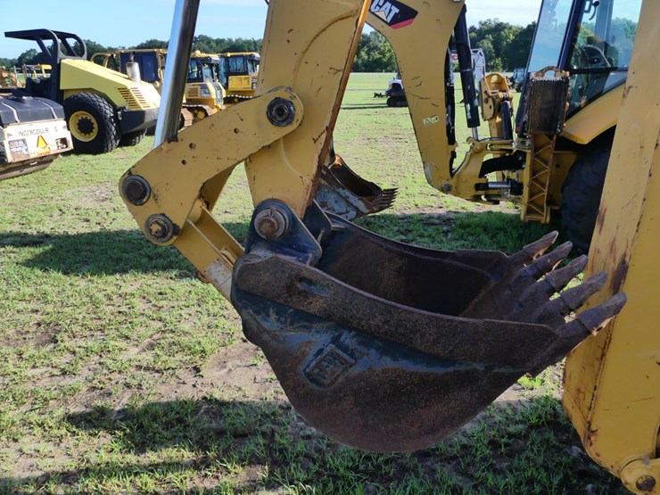 caterpillar-416d-image-9
