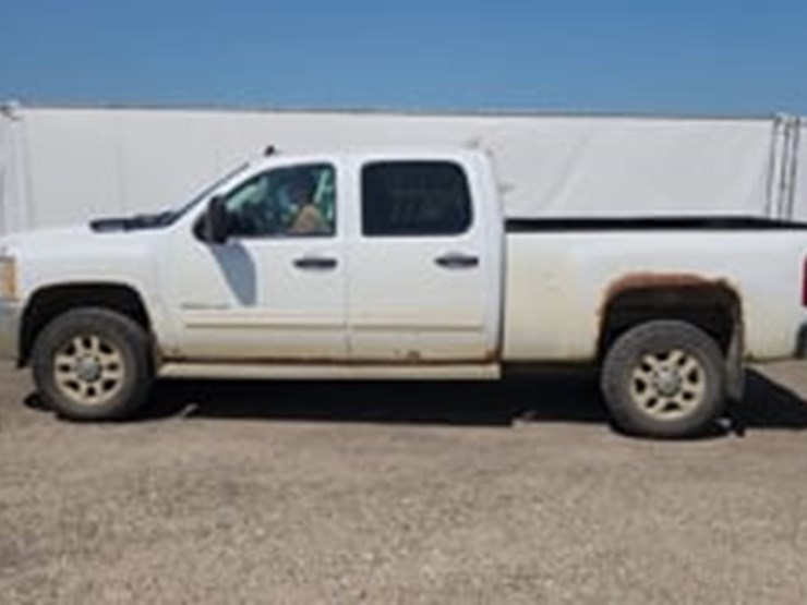 2011-chevrolet-silverado-2500hd-image-5