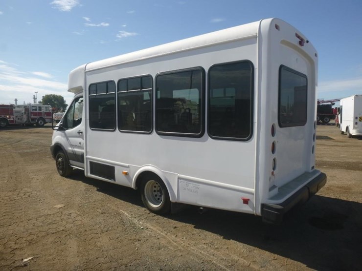 2019-ford-transit-image-4