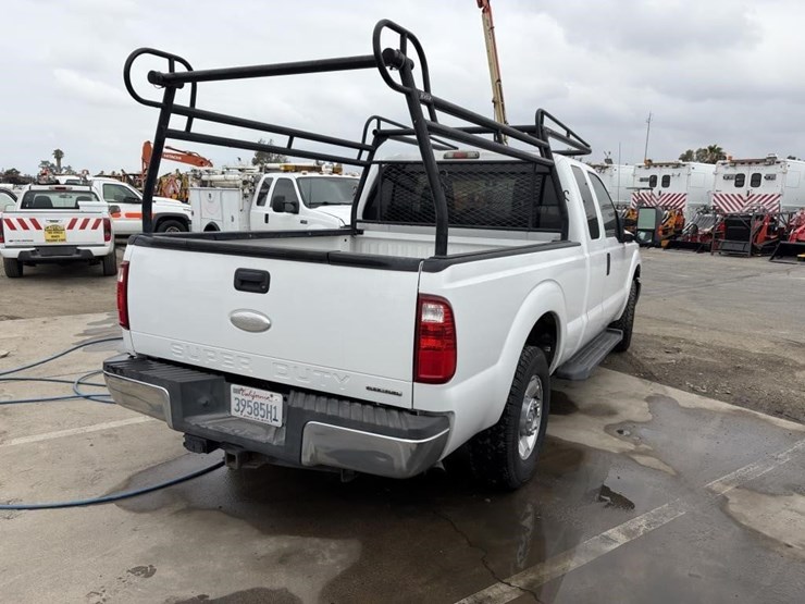 2012-ford-f250-image-3