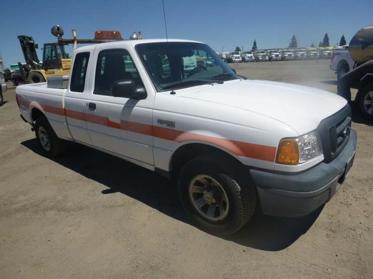2005-ford-ranger-image-2