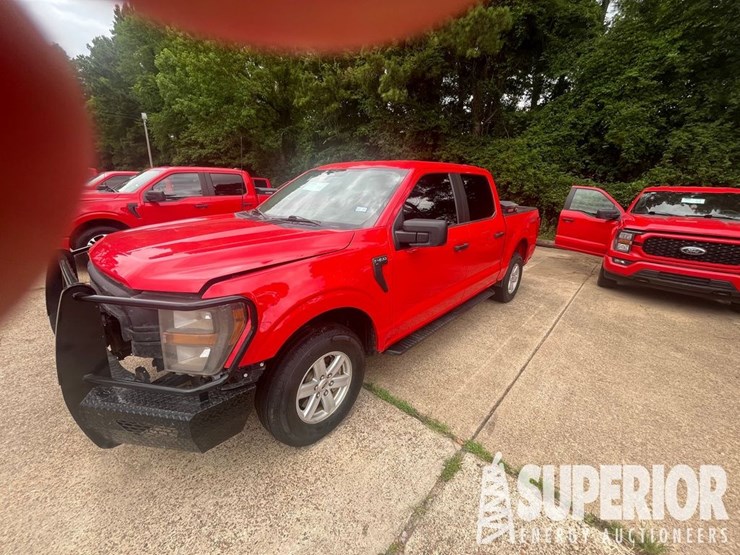 2023-ford-f150-xl-image-1