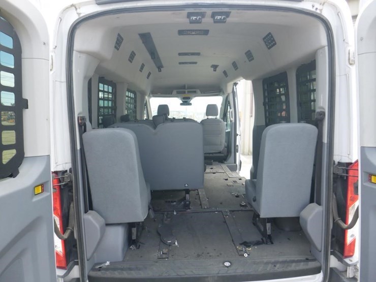 2017-ford-transit-image-8