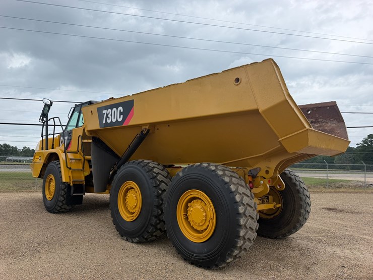 caterpillar-730c-image-3