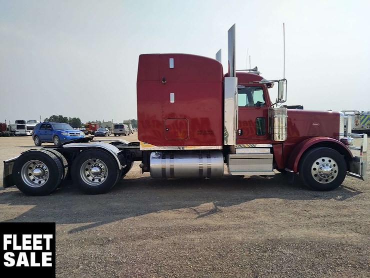 2018-peterbilt-389-image-8