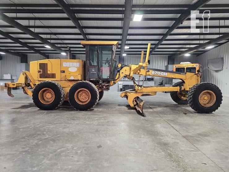 2006-deere-670ch-ii-image-6