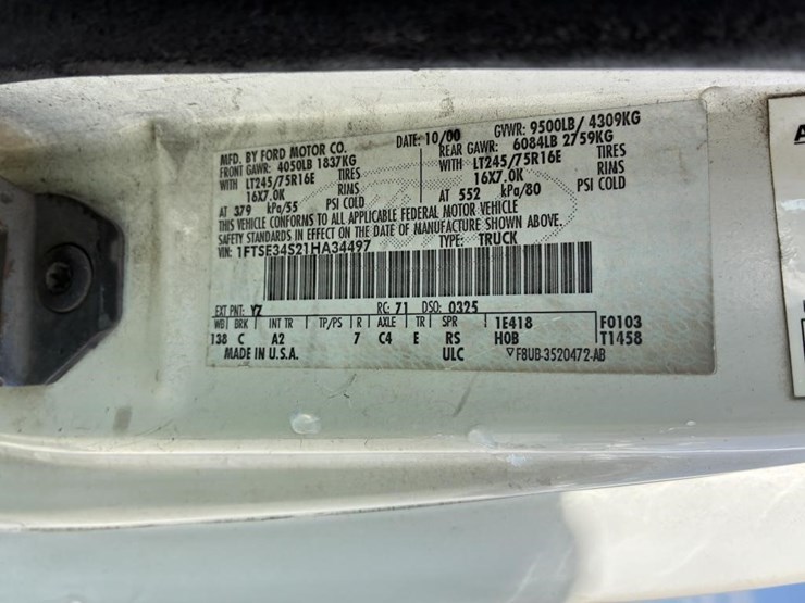 2001-ford-e350-image-24