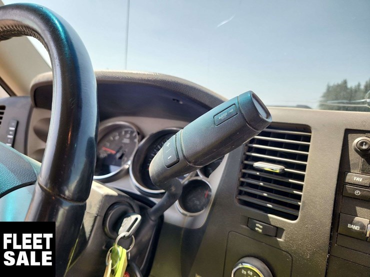 2011-chevrolet-silverado-2500hd-image-24
