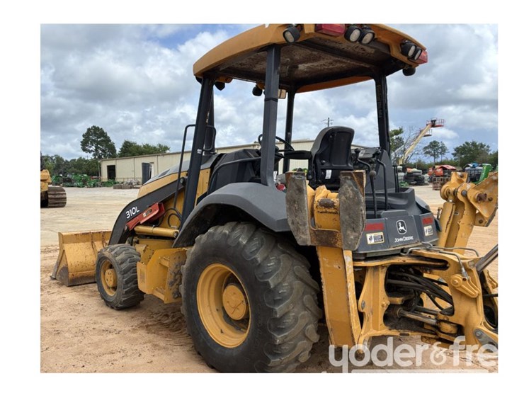 2018-deere-310l-image-1