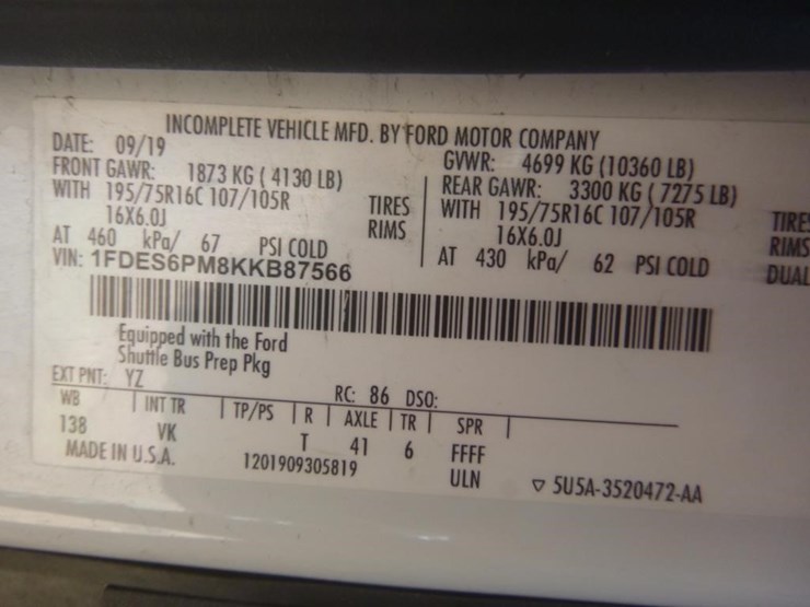 2019-ford-transit-image-16