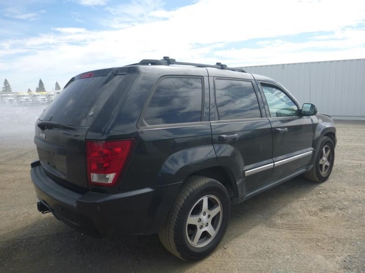 2005-jeep-grand-cherokee-image-3