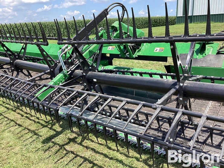 2025-john-deere-hd35f-image-9