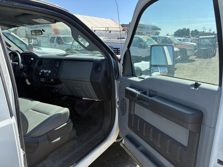 2011-ford-f250-xl-image-20