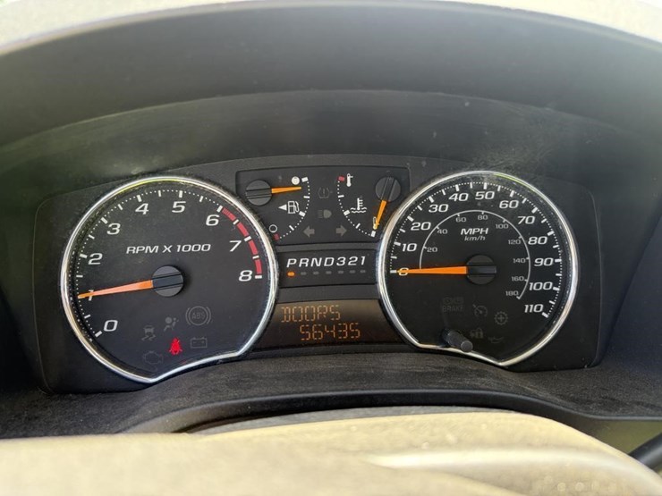 2011-chevrolet-colorado-image-13