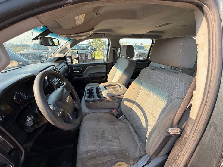 2019-chevrolet-silverado-2500hd-image-13