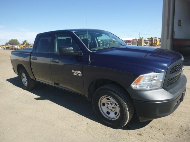 2016-dodge-1500-image-2