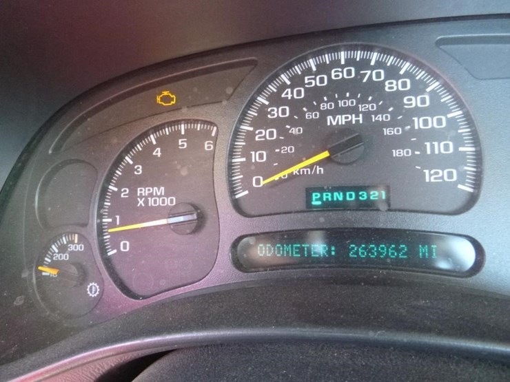 2005-chevrolet-3500-image-14