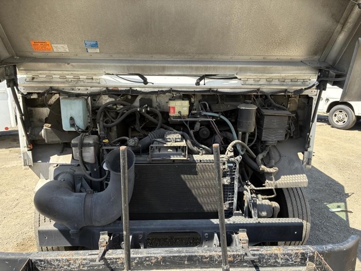 2008-workhorse-w62-image-9