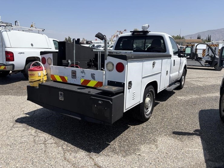 2015-ford-f250-image-3