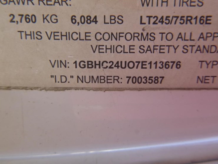 2007-chevrolet-2500-image-17