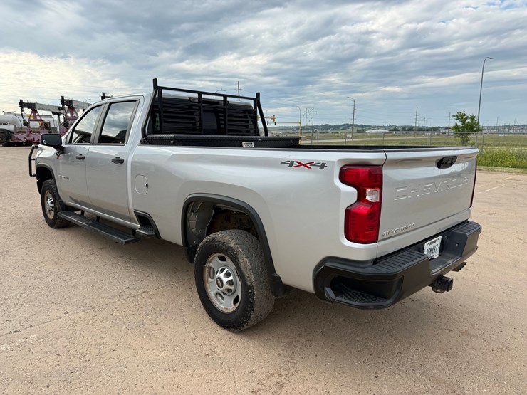 2021-chevrolet-silverado-2500hd-image-9