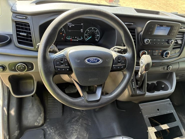 2020-ford-transit-image-14