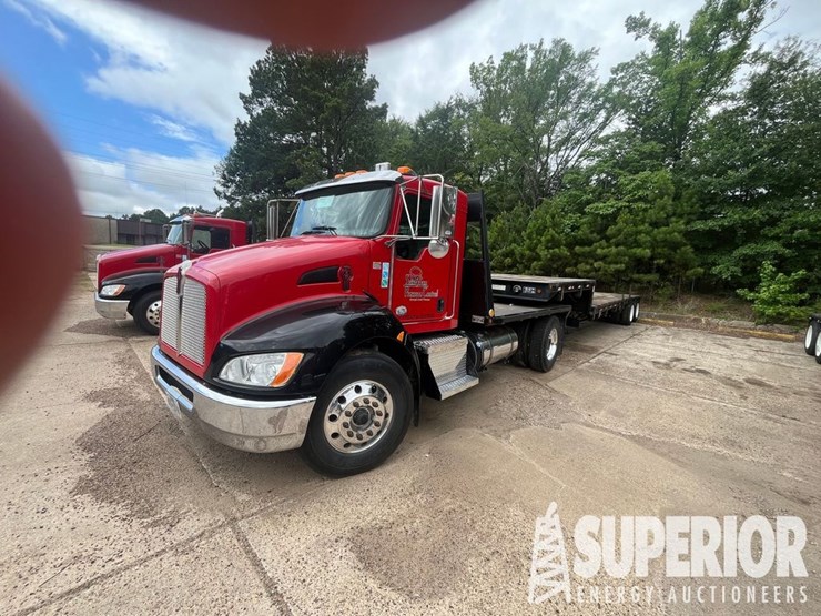 2015-kenworth-t370-image-1