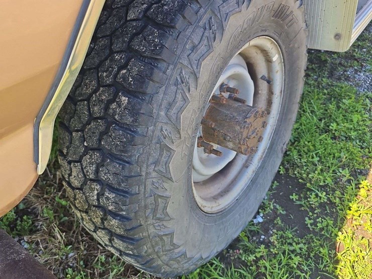 1996-ford-f-250-xlt,-extended-cab,-5.8l,-gas,-bench-seat,-cloth,-4wd,-power-windows,-dmi-bumper,-gooseneck-ball,-spare-tire,-177,236-miles,-gas,-vin--1fth26h9tea7672-image-12