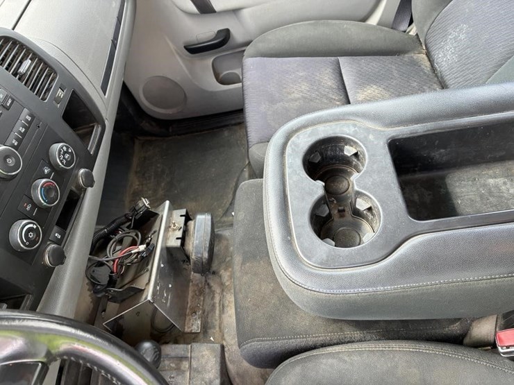 2012-gmc-sierra-2500-image-29