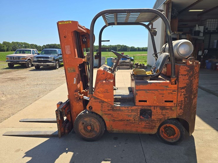 forklift-cat-t60c-model,-7,787-hours,-side-shift,-lp-image-8