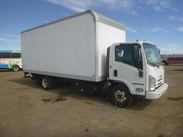 2017-isuzu-nrr-image-2