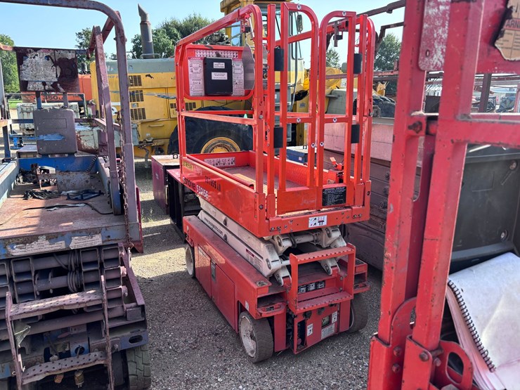 #39053-•-snorkel-s3215e-electric-scissor-lift-|-for-parts/repairs-image-4